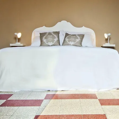 Guest house Blulassu Center 2*